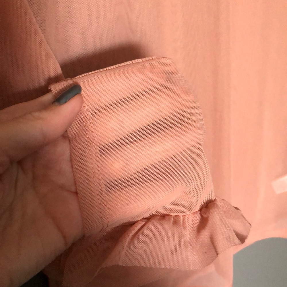 NWT Express Sheer Ruffle Mesh Tee - Picture 6 of 6